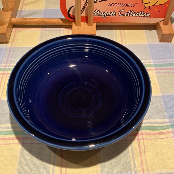 Fiestaware cobalt blue 7 inch soup/salad/cereal bowl in perfect condition - Picture 2 of 3
